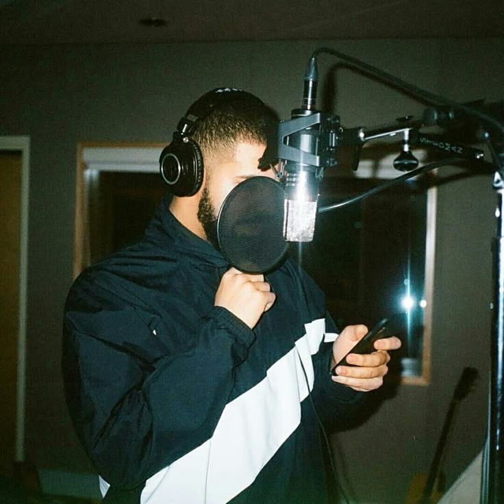 Drake en estudio